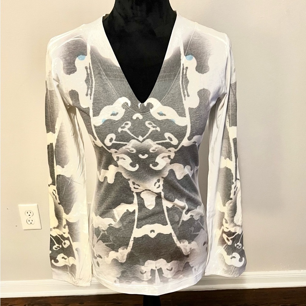 Stylish Gray and White Long Sleeve Top